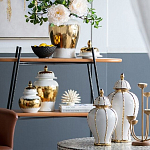 Ваза с золотыми полосами на белом фоне Chinoiserie Ceramics варинант исполнения - 4 | Loft Concept в Красноярске