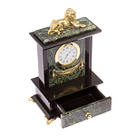 Часы настольные с декором в виде льва из натурального камня Нефрит Lion Stone Clock варинант исполнения - 3 | Loft Concept в Красноярске