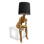 Лампа MANNEQUIN LAMP с абажуром девушка на кресле варинант исполнения - 3 | Loft Concept в Красноярске