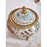 Шкатулка с крышкой из голубого фарфора с риунком птиц и цветов Blue Garden варинант исполнения - 2 | Loft Concept в Красноярске