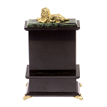 Часы настольные с декором в виде льва из натурального камня Нефрит Lion Stone Clock варинант исполнения - 4 | Loft Concept в Красноярске