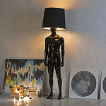 Лампа MALE MANNEQUIN LAMP с абажуром открытый позинг варинант исполнения - 3 | Loft Concept в Красноярске