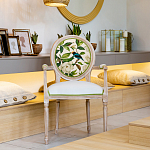 Стул с подлокотниками золотистый из бука с изображением птиц и цветов Blooming Birds варинант исполнения - 4 | Loft Concept в Красноярске