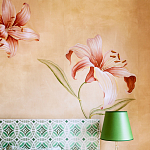 Обои ручная роспись Lilium Special Colourway on yellow painted silk варинант исполнения - 2 | Loft Concept в Красноярске