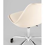 Офисный стул на металлическом основании EGGERY Beige пластик варинант исполнения - 3 | Loft Concept в Красноярске