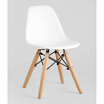 Пластиковый стул на ножках из массива бука Eames Small White варинант исполнения - 1 | Loft Concept в Красноярске